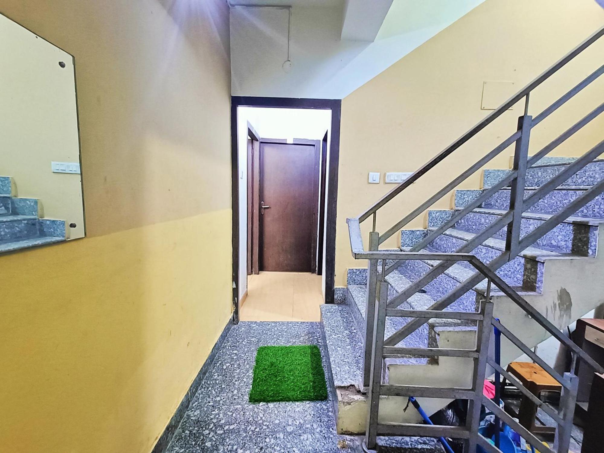 Rest Inn Hotel Newtown Road Near Tata Medical Kolkata Exterior photo
